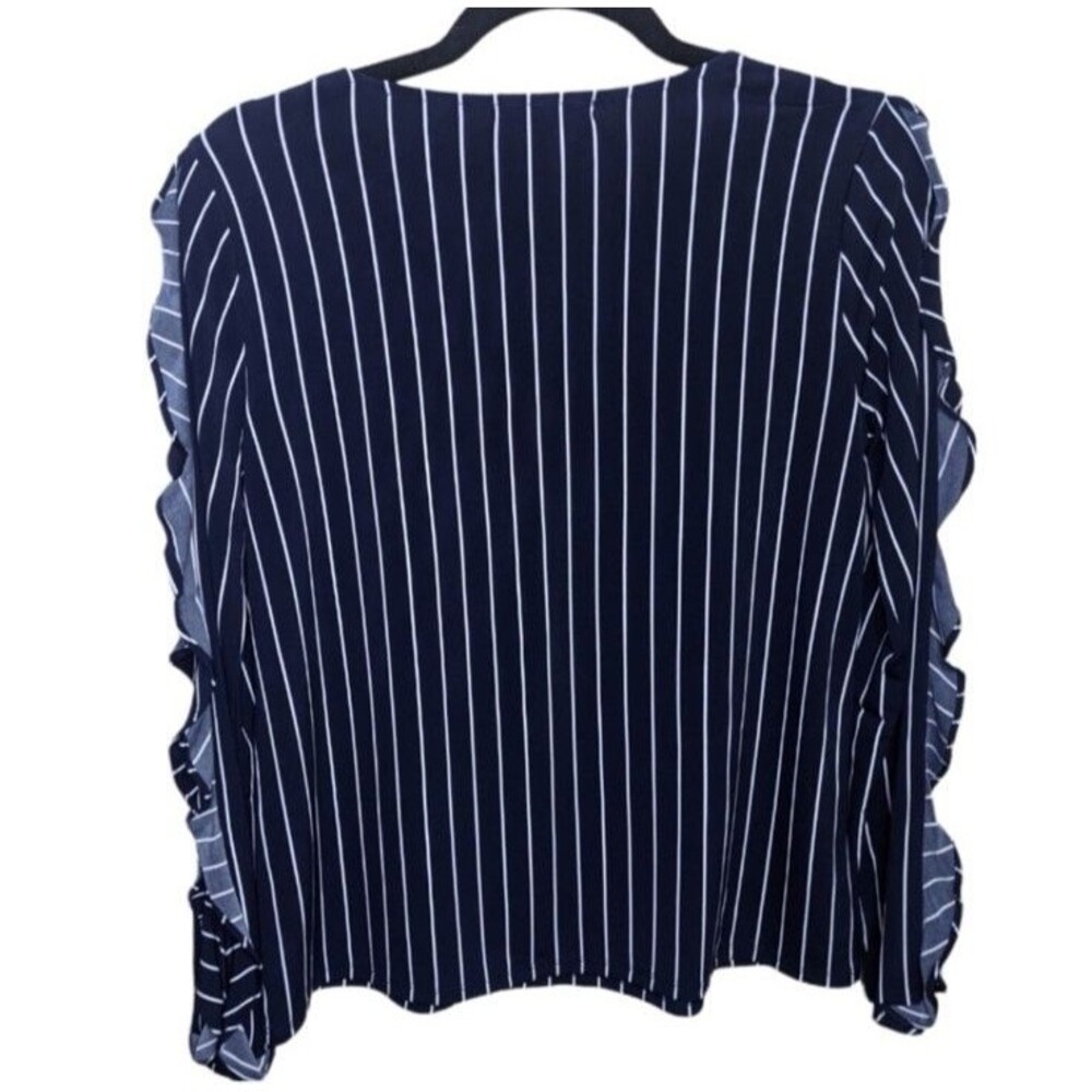 Banana Republic Peek a Boo Cut Out Ruffle Top Blouse Sz M Navy Stripe Stretchy - Picture 2 of 9